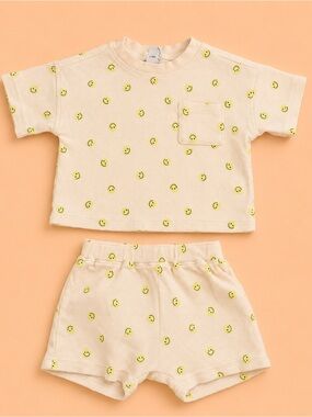 🐻 OLD NAVY SMILEY FACE WAFFLE SHORT SET
